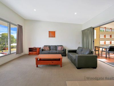 3 / 1 Hussar Court, Woodgate