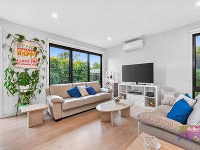 2 / 9 Seaton Road, Mornington