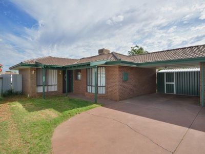 2 / 8 Dixon Court, South Kalgoorlie