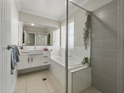 1 / 10 Furness Court, Kearneys Spring