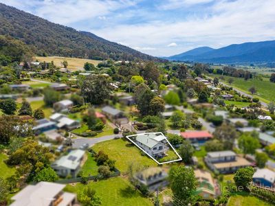 2 Marum Court, Tawonga South