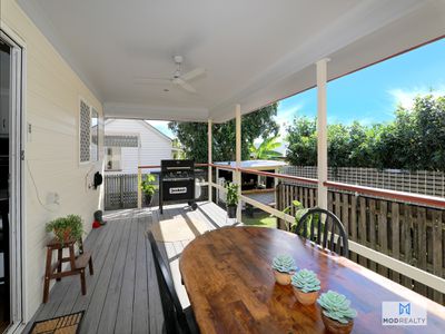 62 Queen Street, Blackstone