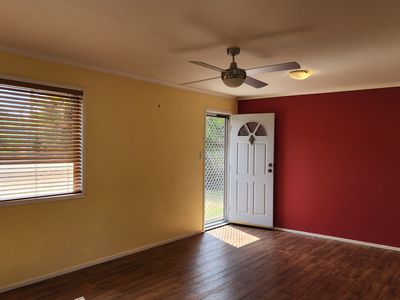 10 Burns Street, Fernvale