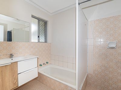 8 Leone Street, Thornlie