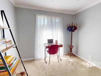 2 Maple Court, Dubbo