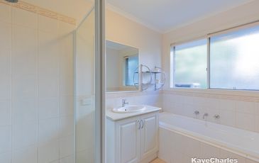 8 Tranquillity Place, Beaconsfield