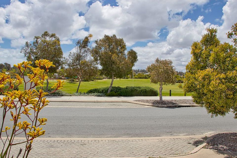 42 Paparone Road , Baldivis