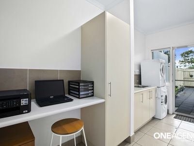 8 / 230 Pulgul Street, Urangan