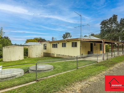 14 LEAKE STREET, Bowning