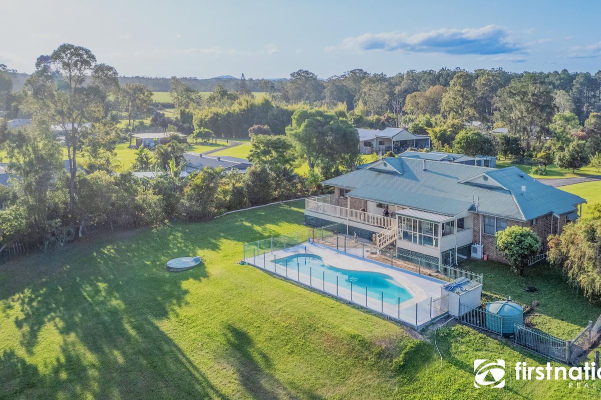 25 Waterview Crescent, Woombah