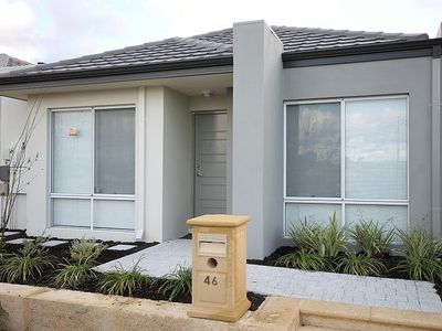 46 Lago Promenade, Aveley