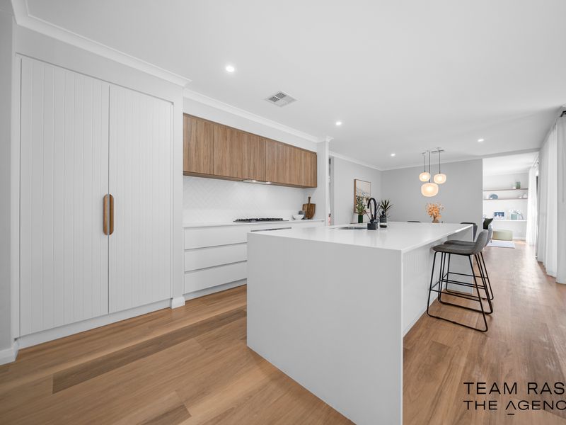 20 Navarra Way, Caversham