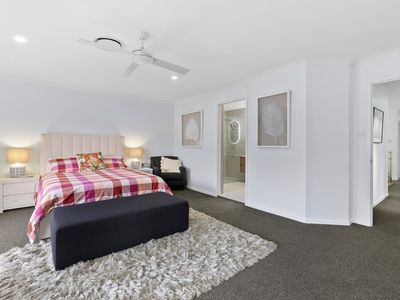 3 Joan Street, Norman Park