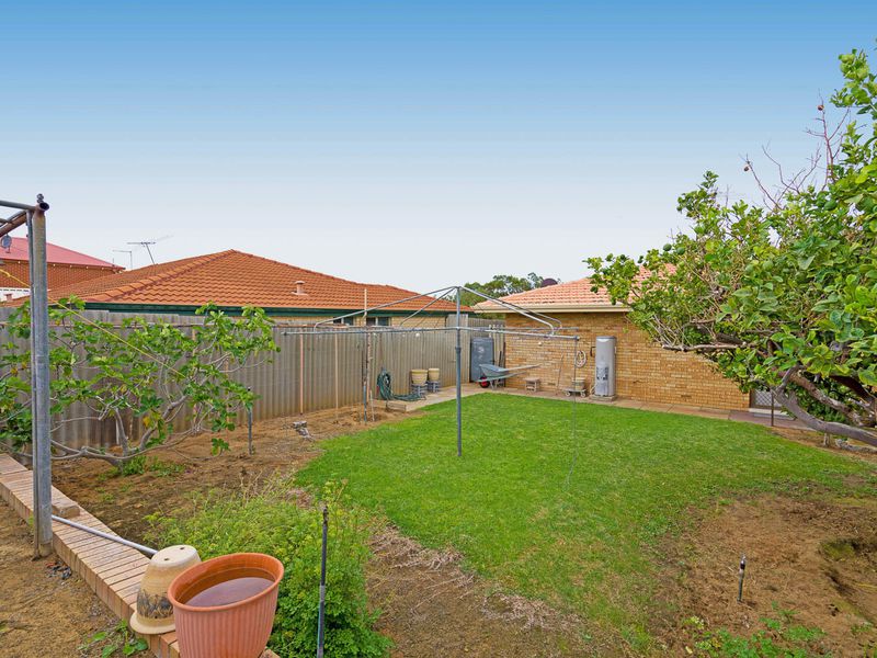 14 Strode Avenue, Hamilton Hill