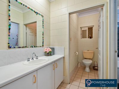 9 Batavia Court, Bentley Park