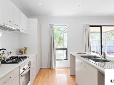 4 / 105 Springbank Boulevard, Burton