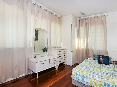 33 Cypress St, Inala