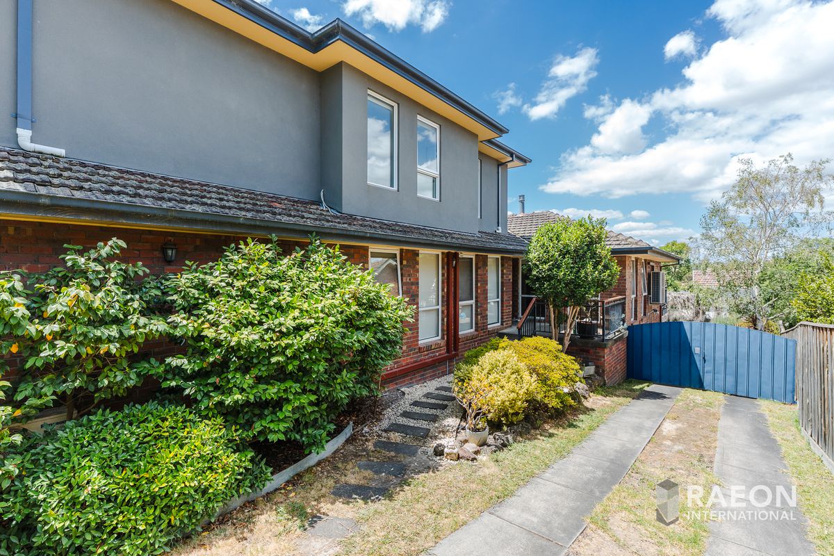 77 Mountain View Road, Balwyn North