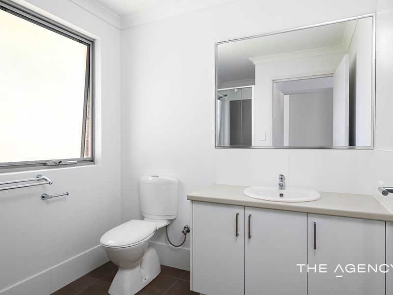 4B Plane Court, Beldon