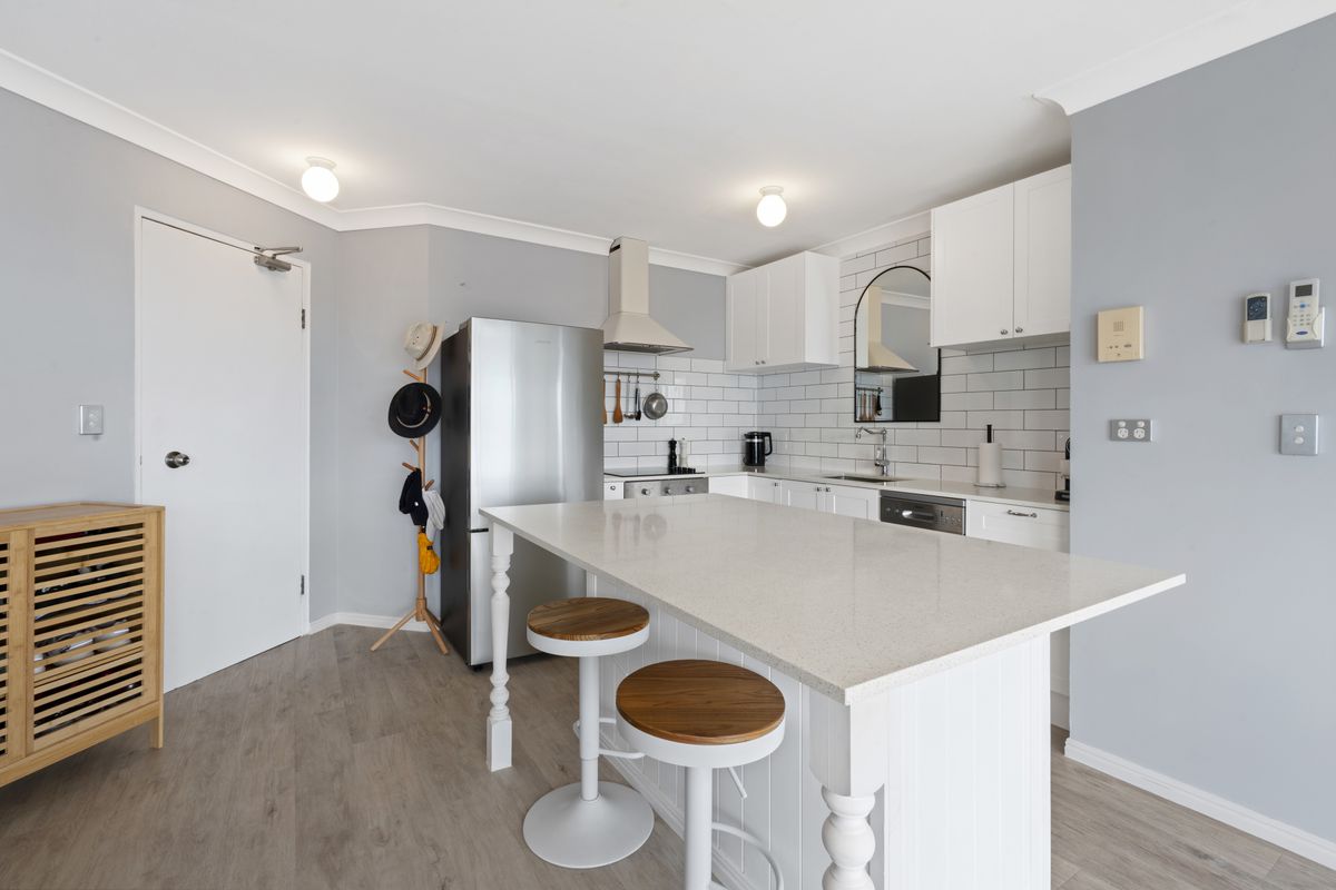 50 / 210 Surf Parade, Surfers Paradise