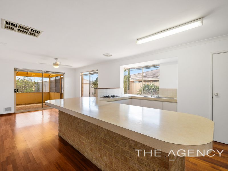 7 Tulipwood Place, South Lake