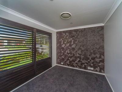 9 Elvire Street, Ormeau Hills