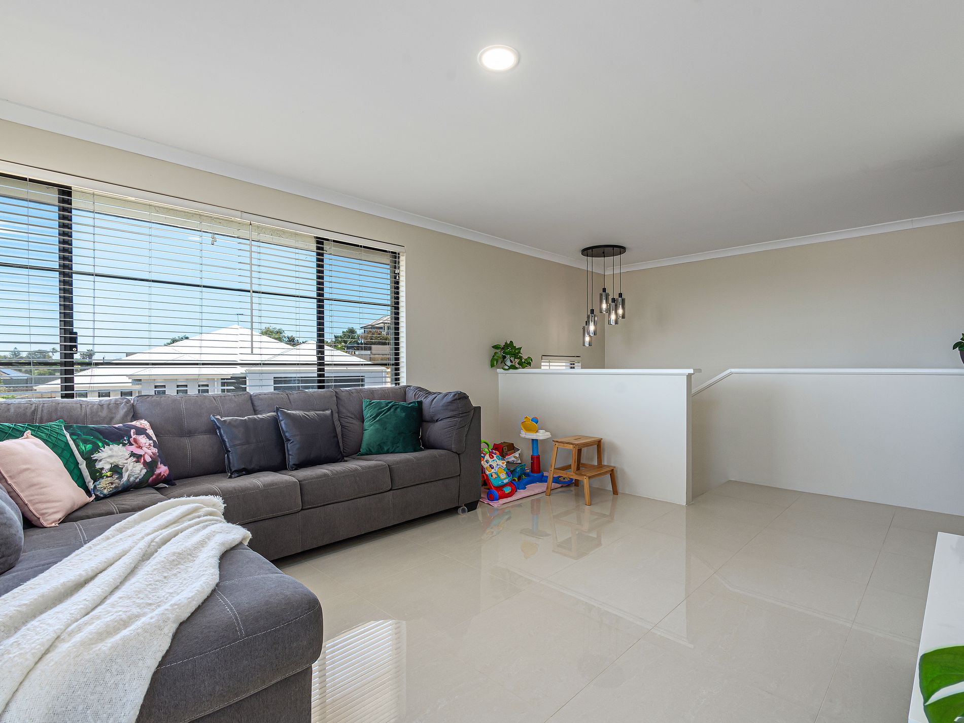 25 Flagtail Outlook, Yanchep