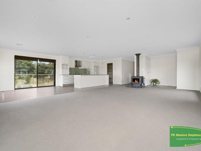 9 Piggott Place, Blayney