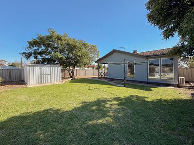 10 Harrison Crescent, Swan Hill