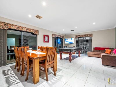 3 Highbridge Way, Leda