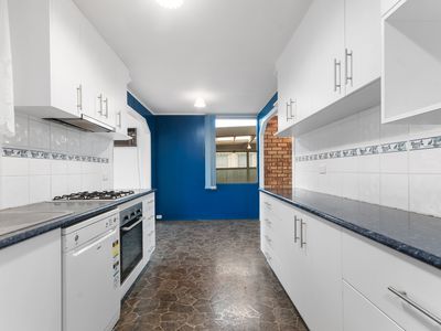 13 Glomar Grove, Sale