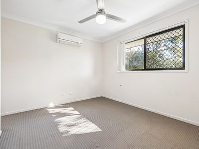 2 / 62 Sophie Place, Doolandella
