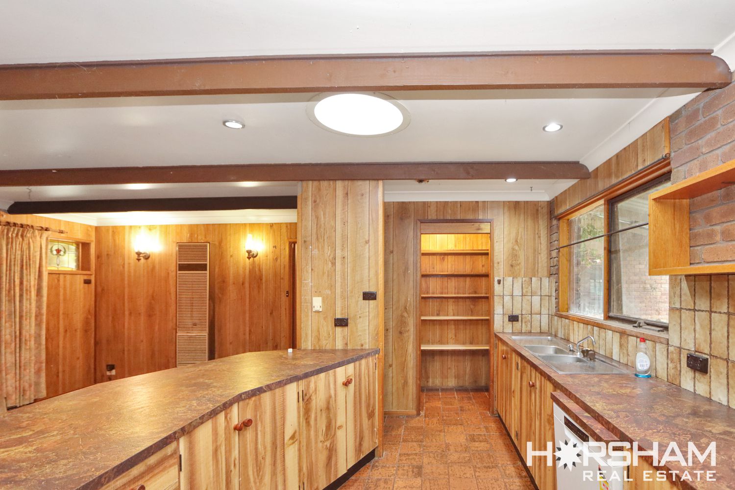 28 Windsor Crescent, Horsham