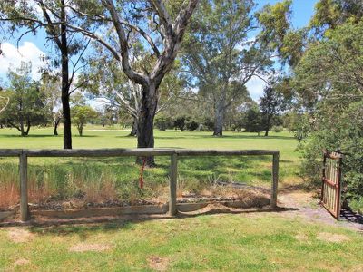 10 Links Road, Mansfield