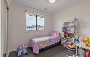 55 Cotswold Crescent, Officer