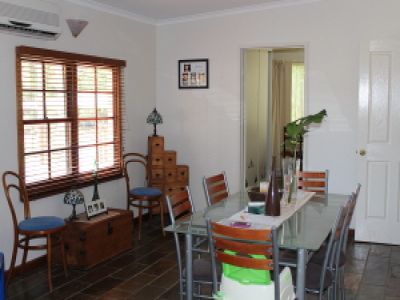 60 Parkman Avenue, Barham