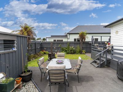 30 Baker Street, Caversham