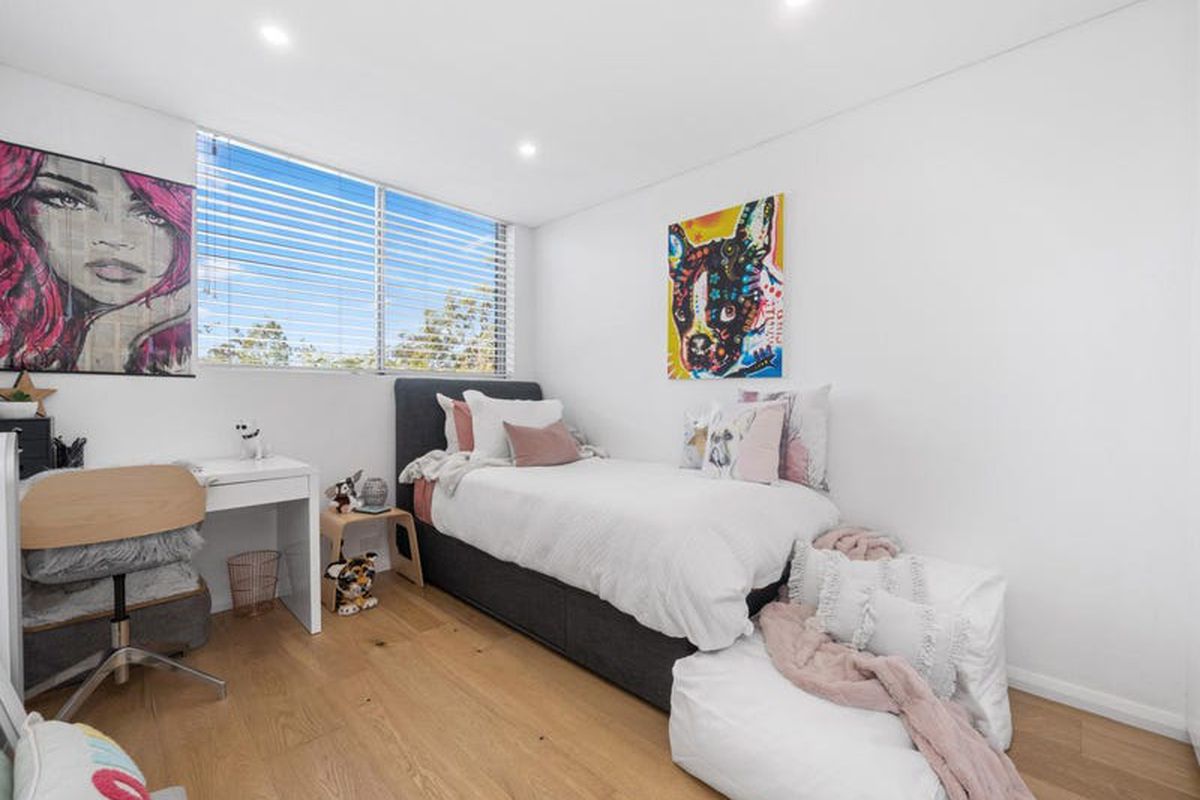 4 / 11 Bortfield Drive, Chiswick