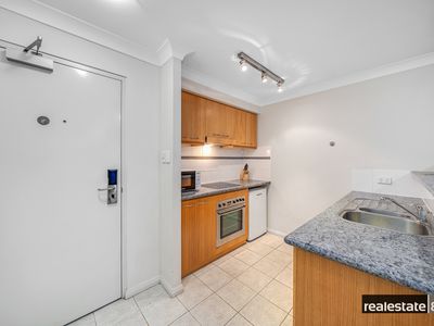 102 / 126 Mounts Bay Road, Perth