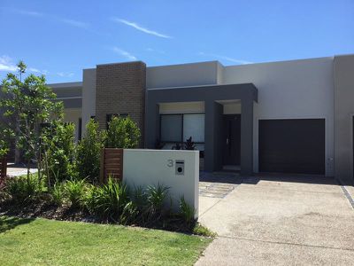 3 / 30 Taurus Circuit, Coomera