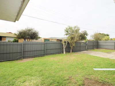 19 Walpole Avenue, Belmont