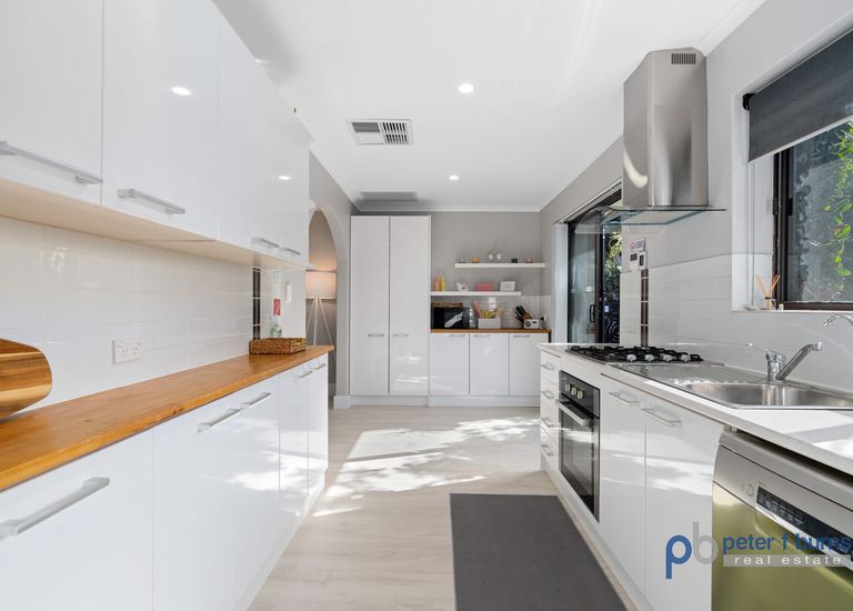 6 / 9 Gurrs Road, Brighton