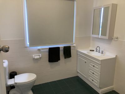 8 Lakeview Parade, Primbee