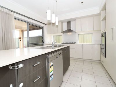 22 Searchers Crescent , Baldivis