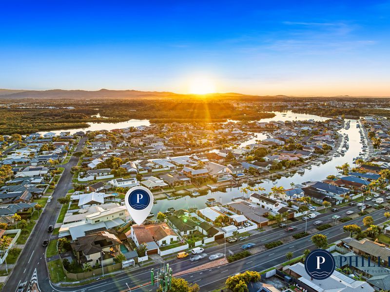 100  Oxley Drive , Paradise Point