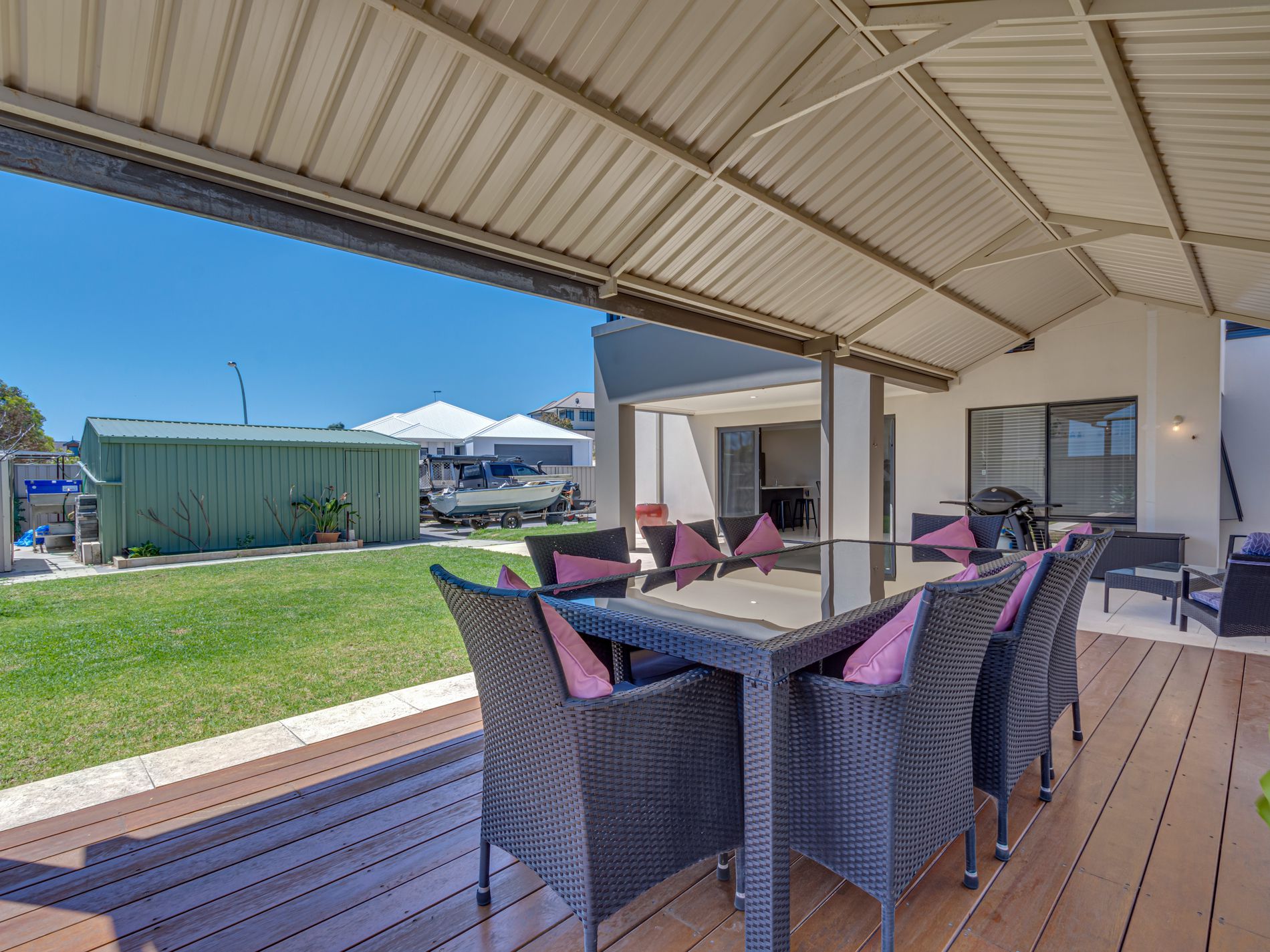 25 Flagtail Outlook, Yanchep