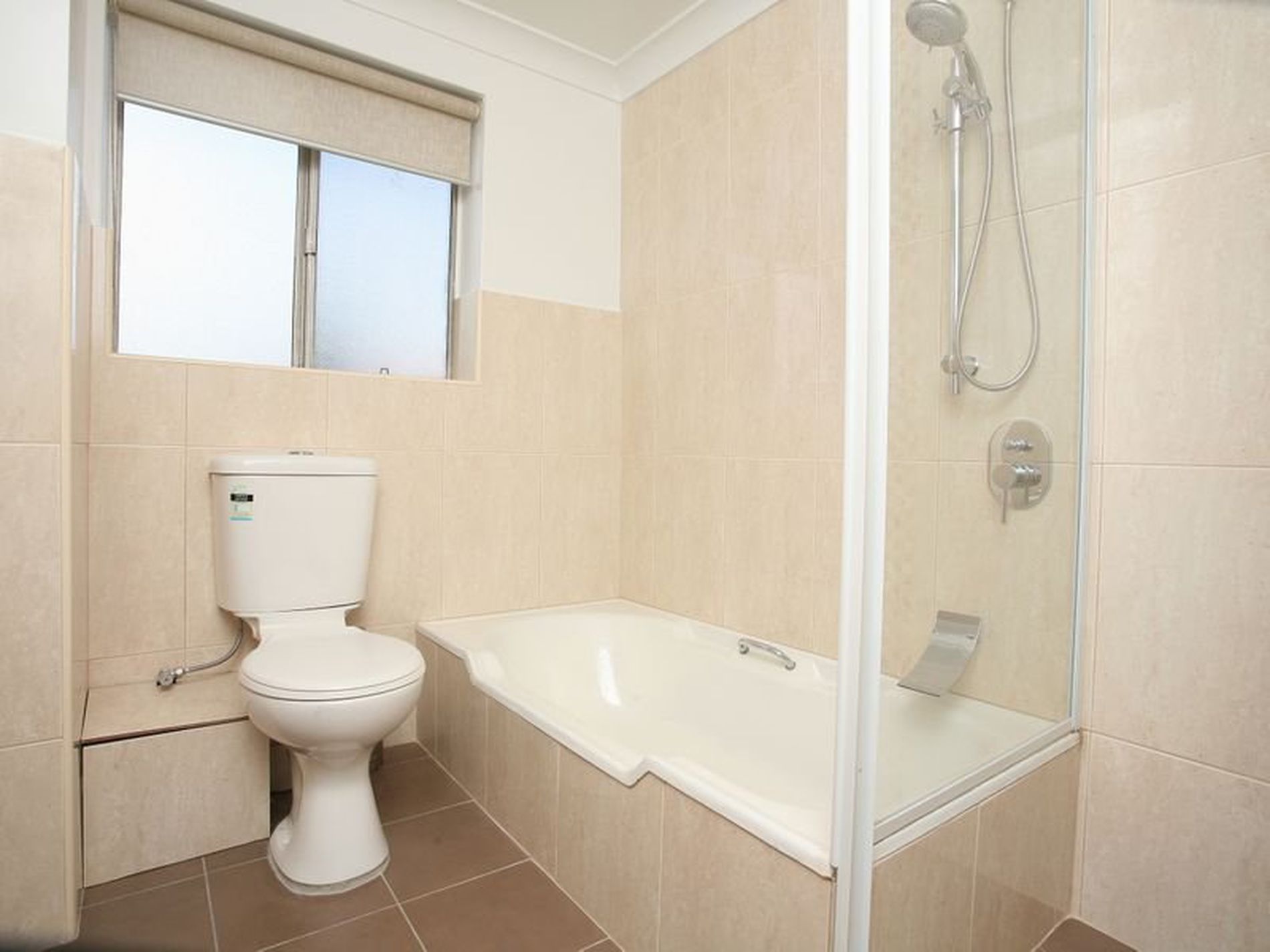 6 / 2 Barber Ave, Eastlakes
