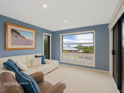 16 The Crest, Merimbula