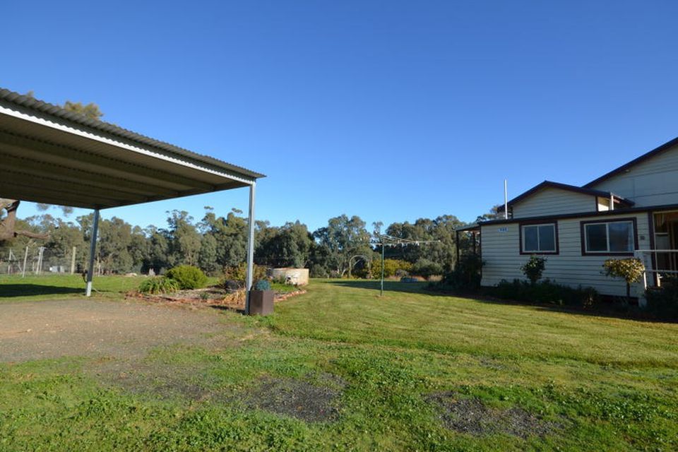 749 Burnewang Road, Elmore