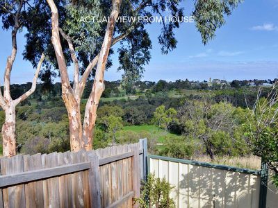 3 Laura Grove, Avondale Heights